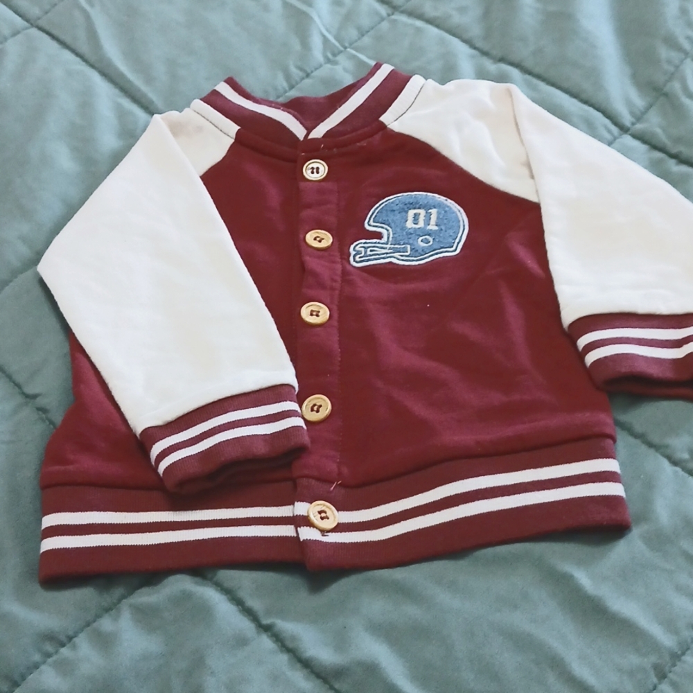 12 month button down football seater